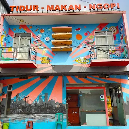 Budi House & Food Station